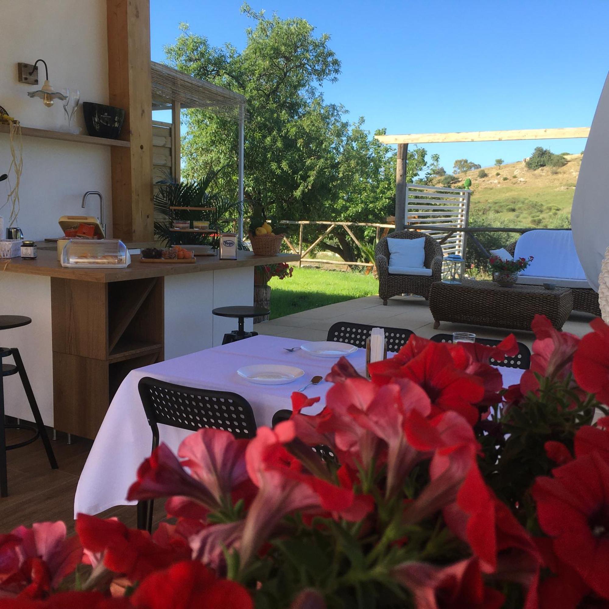 Agriturismo Adenzia Porto Empedocle Bagian luar foto