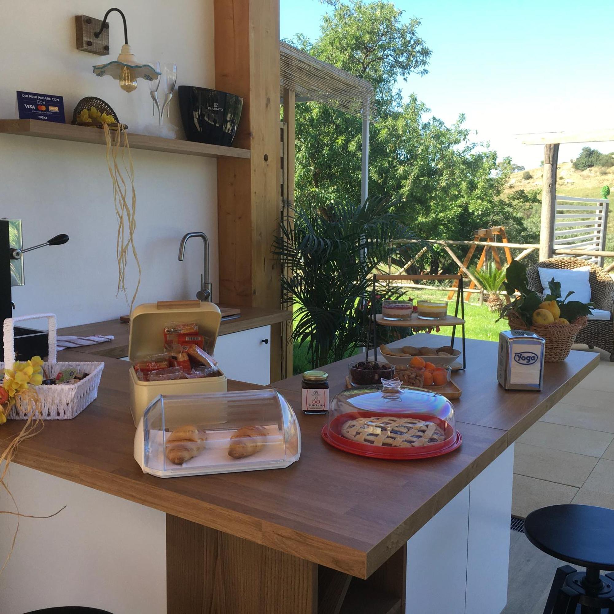 Agriturismo Adenzia Porto Empedocle Bagian luar foto