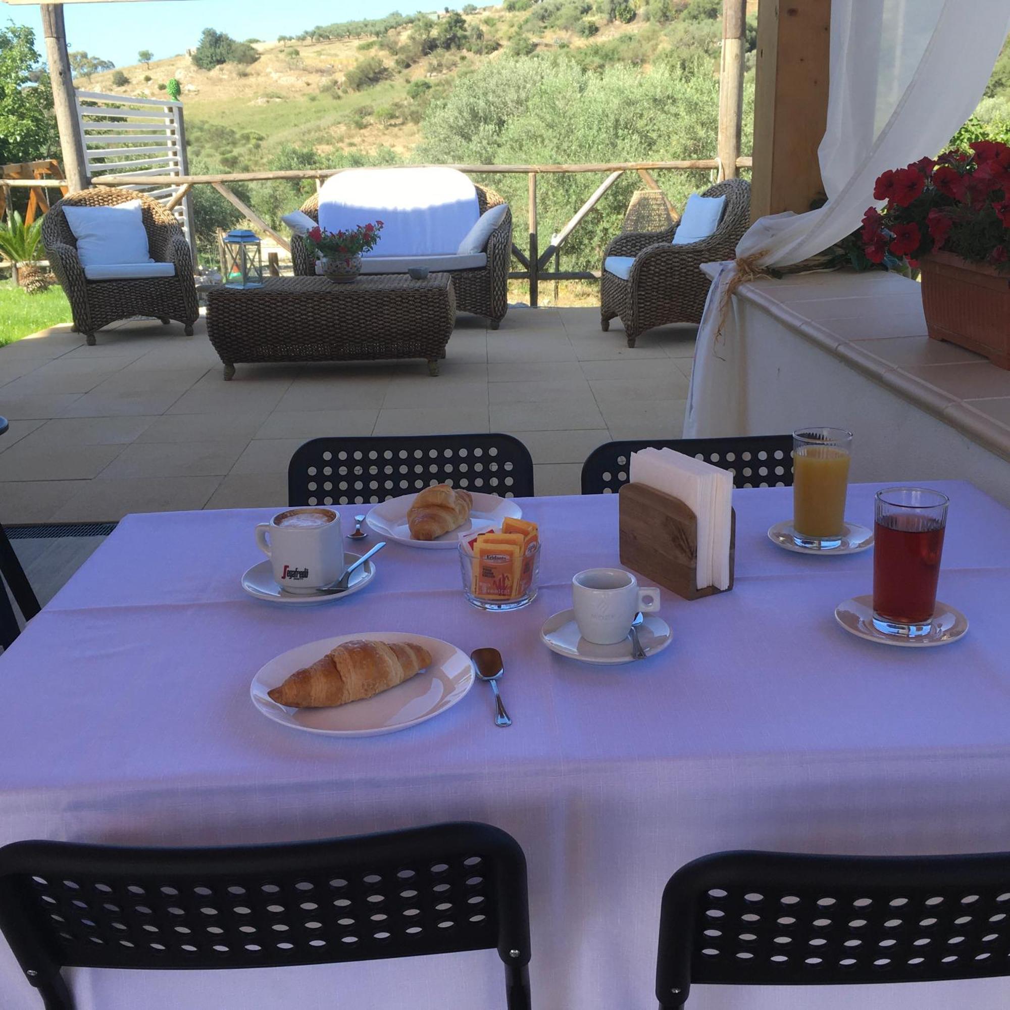 Agriturismo Adenzia Porto Empedocle Bagian luar foto
